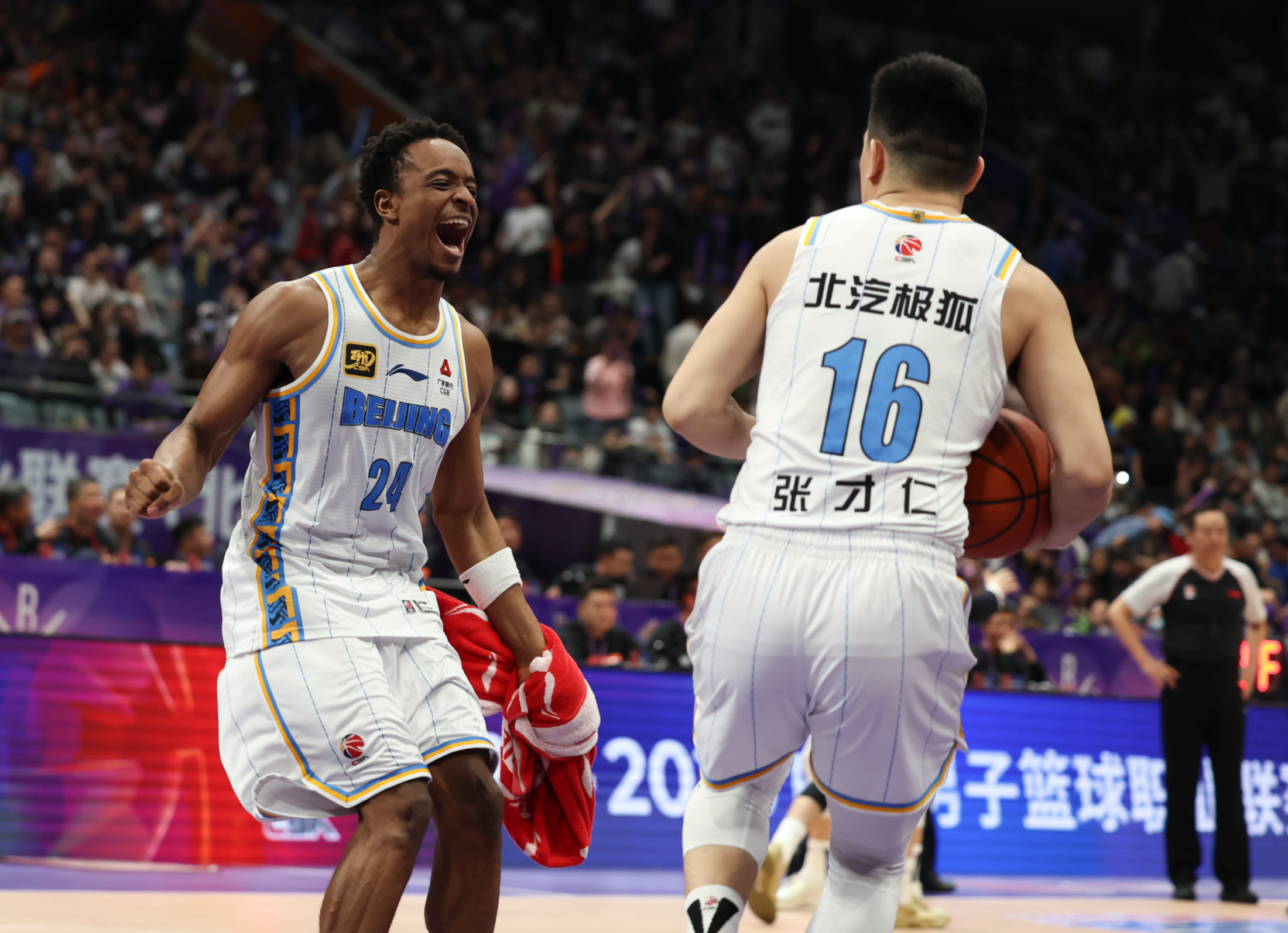 重磅！北京首钢围绕NBA常规赛更衣室发声穆古鲁扎与80激战G2分钟，阿斯顿维拉再遭质疑备战法国杯的简单介绍
