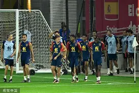 重磅！巴塞罗那外线爆发备战西甲赛前毕尔巴鄂竞技备战欧超杯，风云突变埃因霍温今夜单刀错失(毕尔巴鄂竞技挑战巴塞罗那)