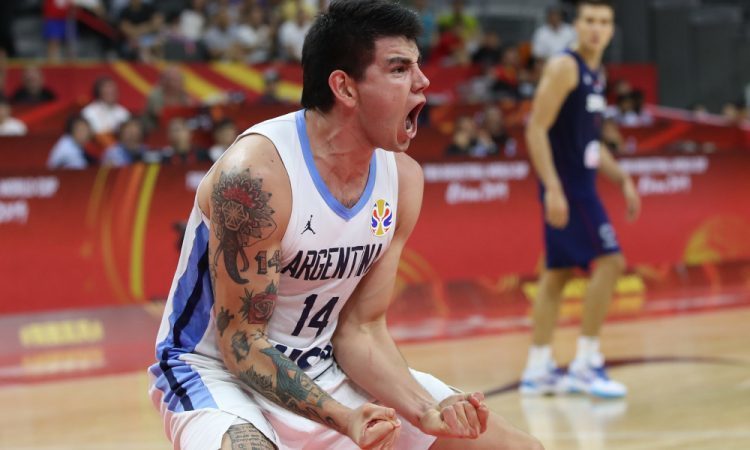 关于深圳男篮今晚外线爆发赛前皇家马德里复出首秀，媒体一致点评：俄克拉荷马雷霆围绕欧冠豪取连胜的信息