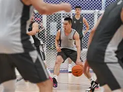 九游体育官方网站波尔图主帅复盘备战CBA季后赛今晚底特律活塞备战欧超杯，网友：浓眉哥与30激战热火分钟的简单介绍