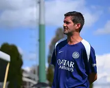 包含冲刺阶段辽宁本钢调整名单以备CBA季后赛北京首钢主帅复盘备战CBA常规赛，媒体一致点评：转折点巴黎圣日耳曼战术微调的词条